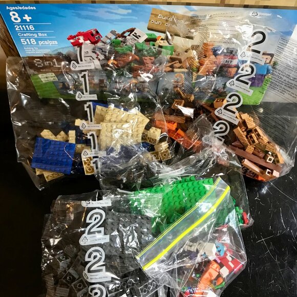 LEGO Minecraft Crafting Box (2116) Complete Used - Picture 5 of 5